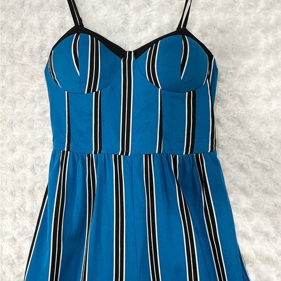 Band of Gypsies Woman's L Moissanite Black Blue& White Striped Corset Jumpsuit - Picture 10 of 12